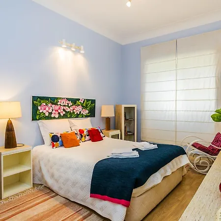 D. Rodrigo Apartment *